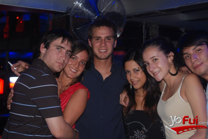 Fernando Gonzaba, Coni Pino, Javier Pino, Fernanda Toro, Consuelo Quivira