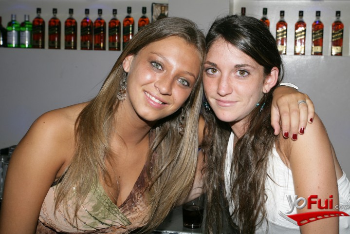 Carolina Arancibia, Valentina Kok