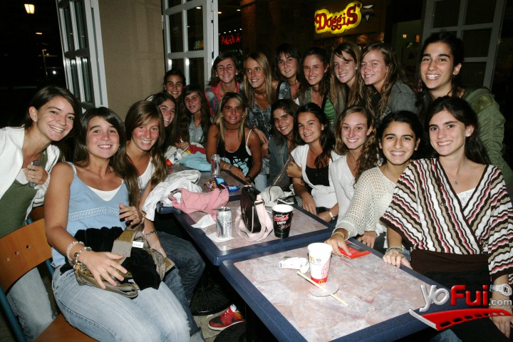Isabel Concha, Macarena Navarro, Ignacia Bustamante, José De Val, Pamela Ellis, Nacha Parro, Sofia Bonati, Sofia Achurra, Javi Soler, Titi Gutierrez, Marisol Valdivieso, Pola Lavarrubias, Mery Cubillos, Vale Figueroa, Chon Echevarri, Marga Eguiguren, Sofia Hubner, Vale Cruz, Andrea Rodríguez
