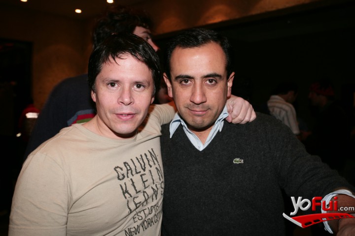 Robert Damiano, Pablo González