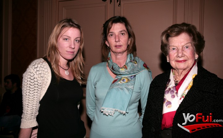 Pilar Valenzuela, Paula Valenzuela, María Sol de Valenzuela