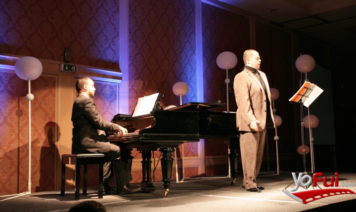 Celso Albelo, tenor internacional, junto al pianista Nauzet Mederos