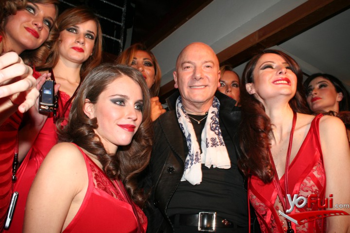 Rubén Campos y sus modelos del desfile
