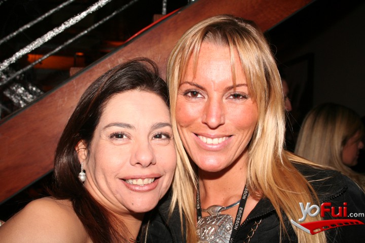 Elaine Correa, Francisca Abé