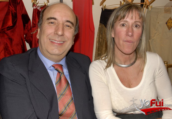 Alejandro Sáenz, Maricarmen Sáenz