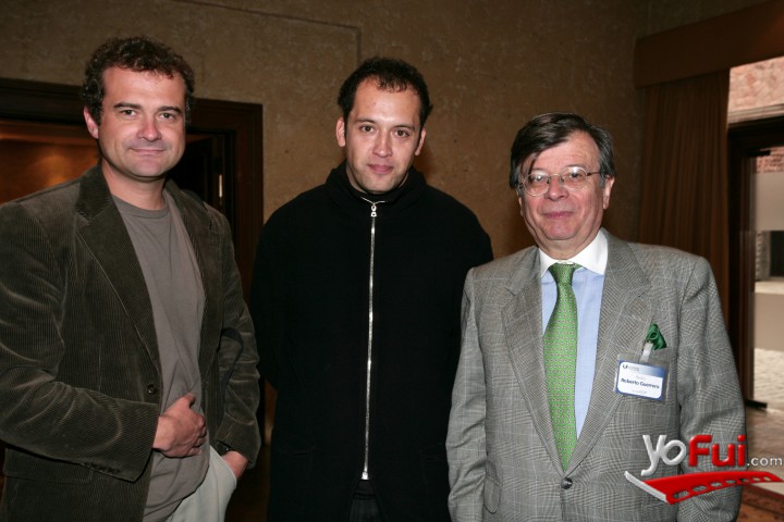 Gonzalo Romero, Felipe Assadi (Arquitecto expositor del seminario), Roberto Guerrero (Rector Universidad Finis Terrae)