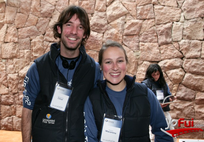 César Varela (Encargado de recepción y estudiante, Universidad Finis Terrae), Macarena Góngora (Escuela de diseño, Universidad Finis Terrae)