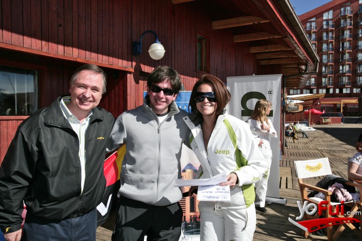 José Browne (Gte. Productos Goodyear), Mauricio Andreani (Product -Manager Salomón), Alison Rodríguez (Team Jeep)