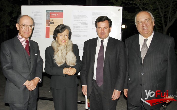 Patricio Prieto, Francisca Larraín, Carlos Ignacio Larraín, Manuel Blanco