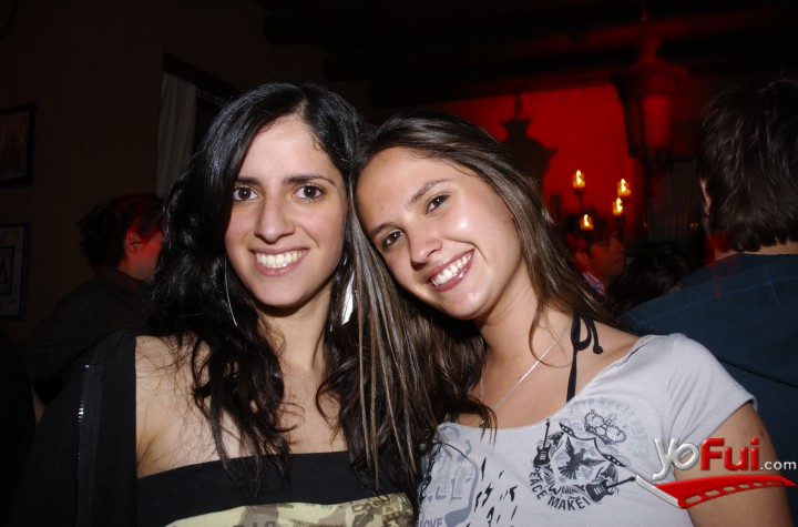 Constanza Oportus, Camila Leschot
