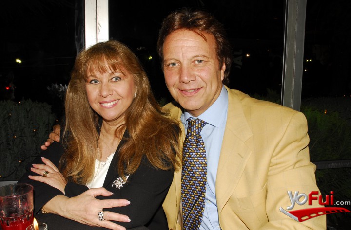 Maggie De Vander, Roberto Vander