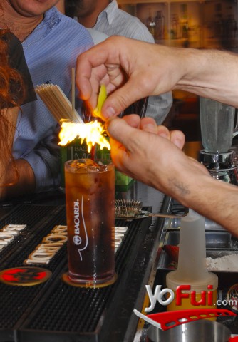 Una explosiva preparación con Ron Bacardi