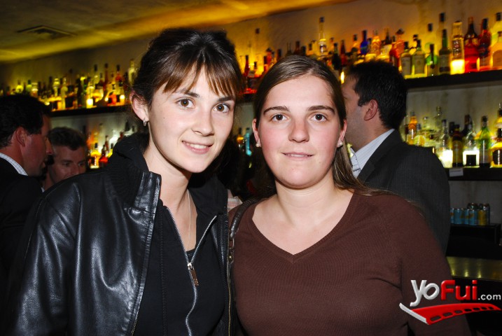 Carolina Yanine, Constanza Martínez