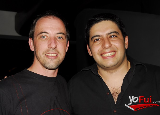 Claudio Arnouts, Ariel Knapp