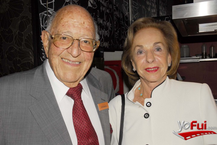 Rafael Picciotto ( Viña Undurraga), Jeannette de Picciotto