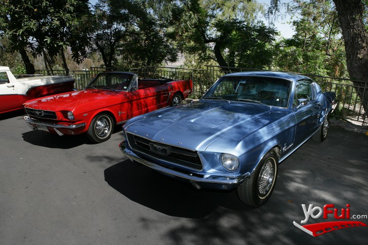 Exposición de autos y motonetas de los años 60 (Termas de Jahuel)