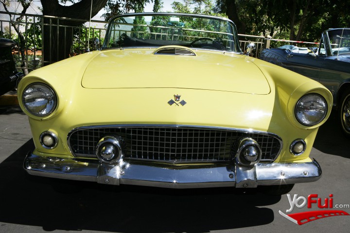 Exposición de autos y motonetas de los años 60 (Termas de Jahuel)