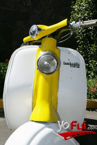 Exposición de autos y motonetas de los años 60 (Termas de Jahuel)