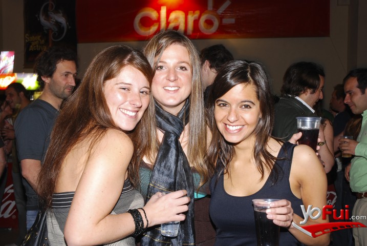 Paola Merino, Grace Hallyburton, Andrea Barría