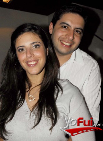 Jessica Paz, Ariel Knapp
