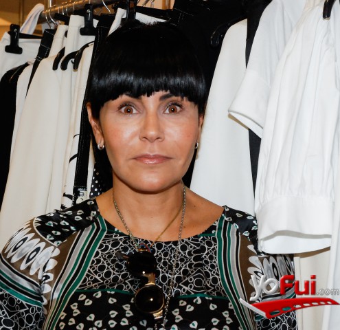 Carola Pino (Destacada Diseñadora Nacional y Anfitriona del Evento)