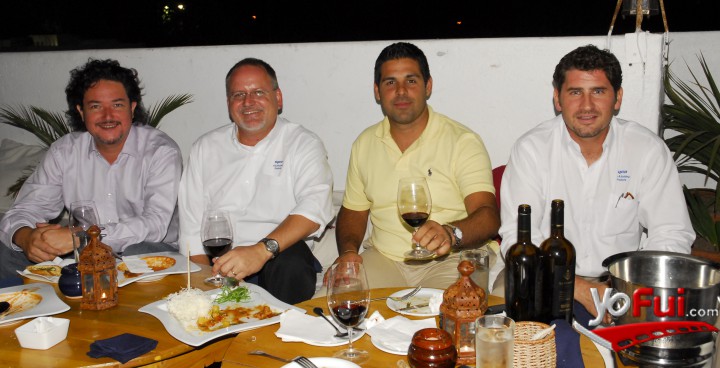 Gilberto Zárate, Bruce Stewart, Andrés Silenzi, Alejandro Rosende