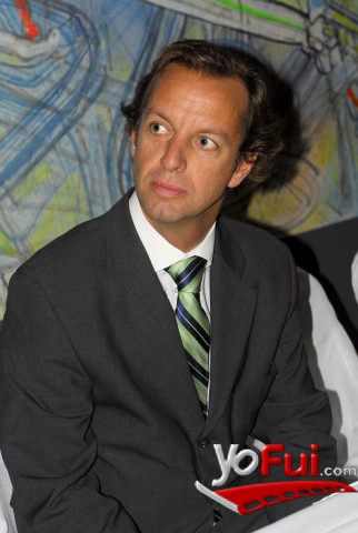 Felipe Smythe (Gerente de Marketing  Banco Edwards City)