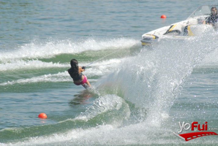 Nicole Naser (Participante Copa Piedra Roja) en Torneo de Esquí Náutico en Chicureo