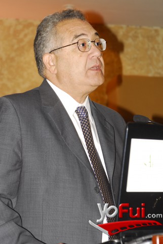 Hugo Lavados (Ministro Economía)