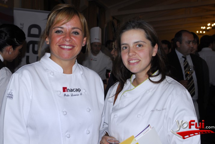 Paula Larenas, Ana María Mapelli