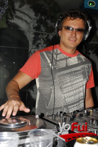 Fotografía en Aniversario Fiesta Nikkita, Casona Antonio Bellet, Santiago