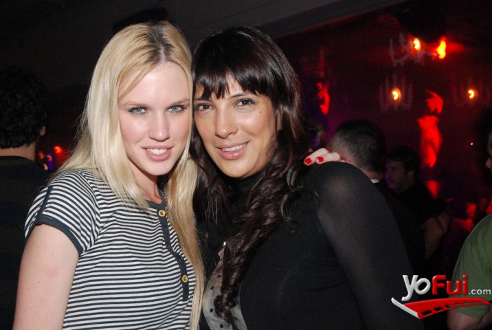 Clara Diampo, Laura Giardina