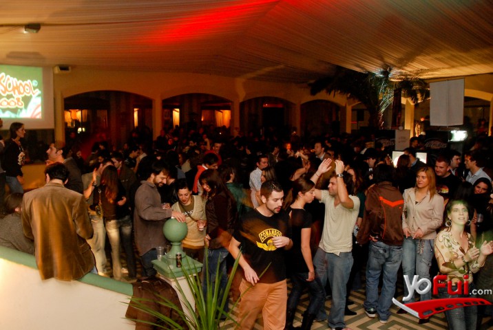 Fotografía en Fiesta Old School, Enoteca del Cerro San Cristóbal