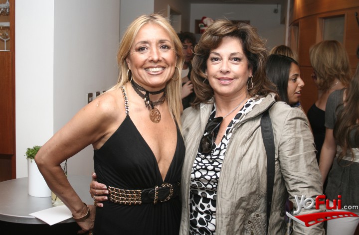 Rosi Parada, Claudia Santander