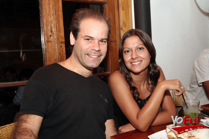 Roberto Fuentes, Carla Martineau