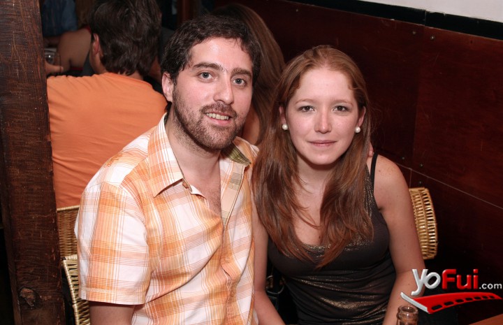 Mauricio Burotto, Anne Walton