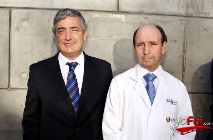 Roberto Correa (Vicerrector Económico), Sergio Sánchez (Decano Odontología)