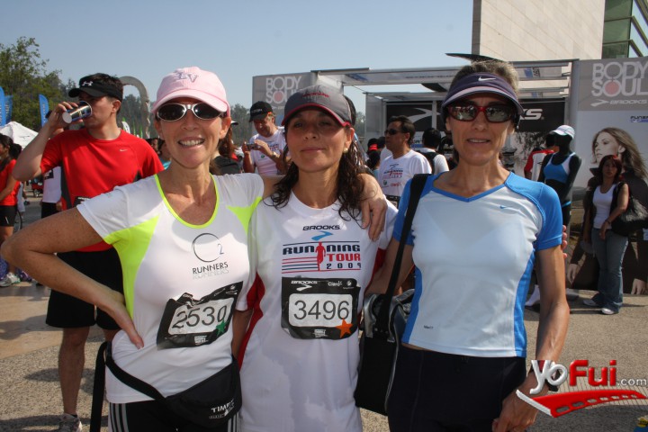 María Loreto Gusmán, Gloria Gusmán, Monica Regonesi