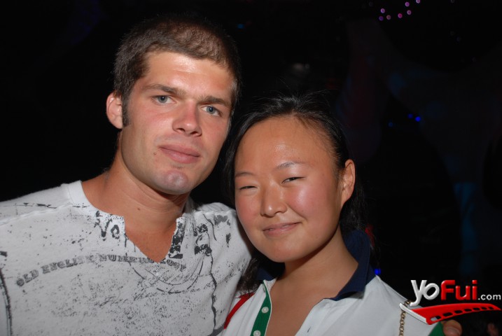 Vicente Israel, Sophie Choi