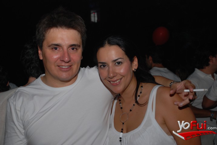 Luis Valdebenito, Rosa maría Guerra