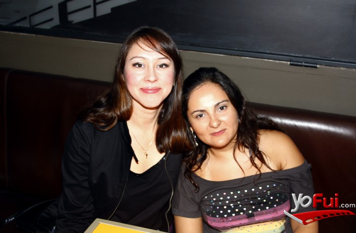Macarena Bustamante, Viviana Flores
