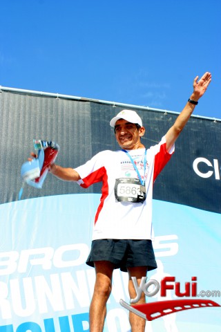 Fotografía en 3era. Corrida Brooks, Centro Cívico de Vitacura
