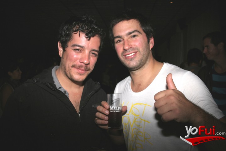 Tomas Bayon, Cristian de la Barra