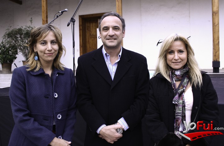 Anita Lavin, Juan Peribono, Ana Maria Ramirez