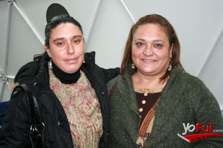 María de la Luz Valencia, Cecilia Pérez