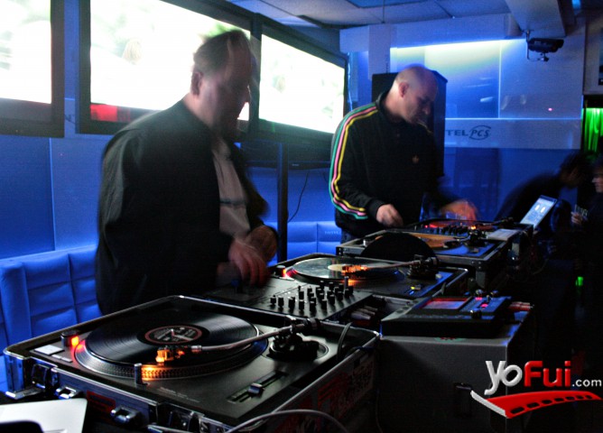 DJs En Aniversario Bar Esquina