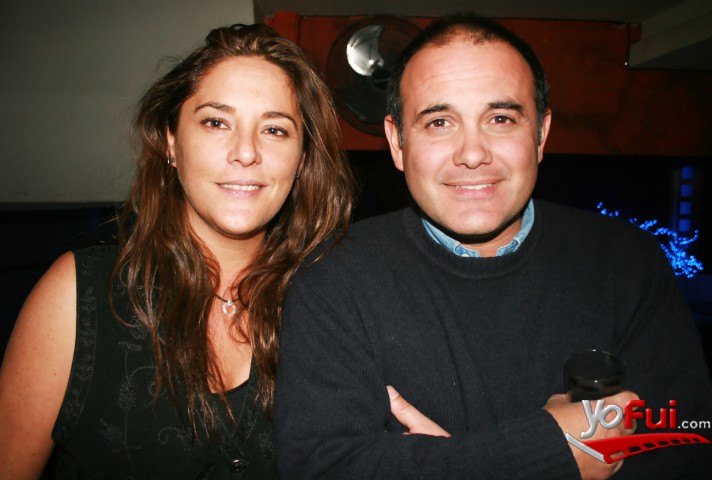 Mónica Enriquez, Gonzalo Araos