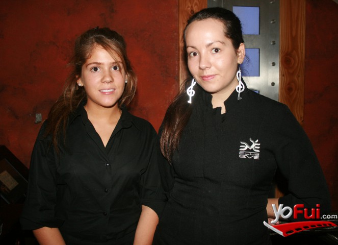 Camila Mazzarini, Valeria Guerrero