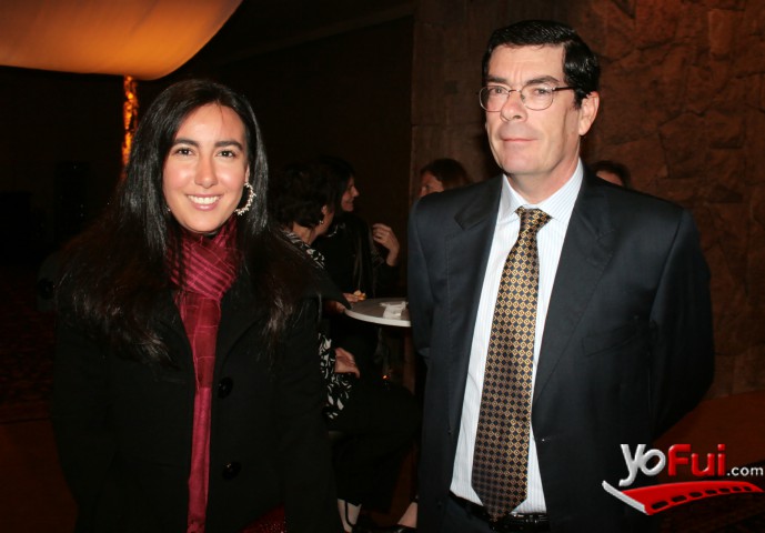Victoria Valdés, Francisco Rosende, Decano de la Facultad de Ciencias Económicas y Administrativas
