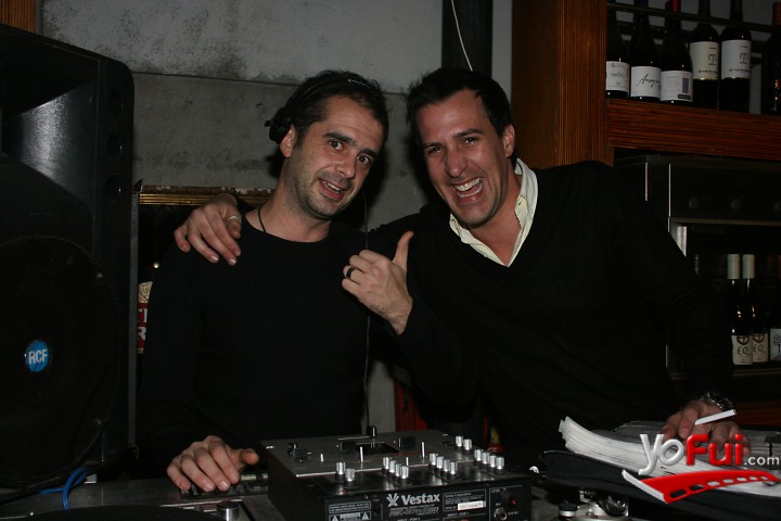 DJ. David Bure, Gume Gicrello